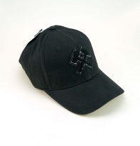 Schwarze Kappe Basecap mit aufgenhtem schlgel und eisen patch